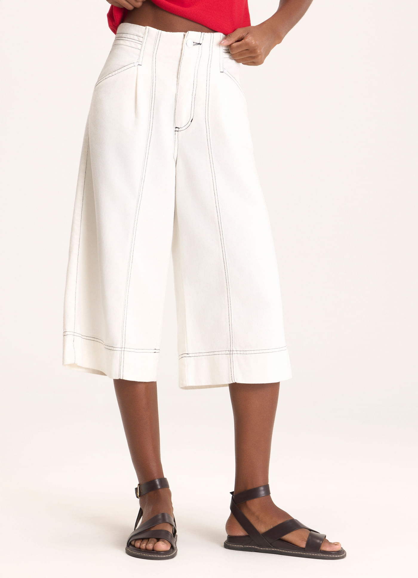 Calça sarja corsário off white