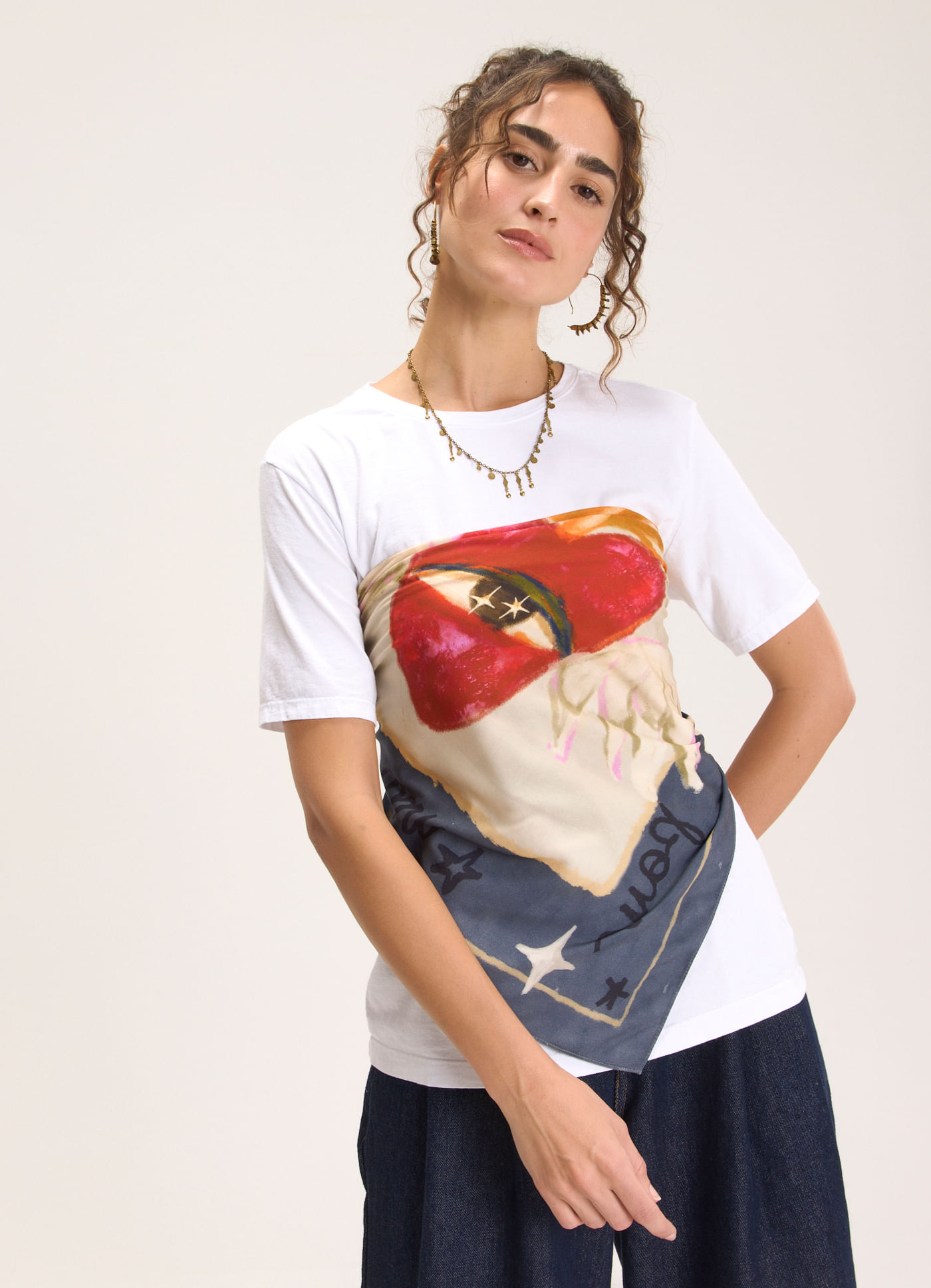 Lenco estampado coração que pulsa