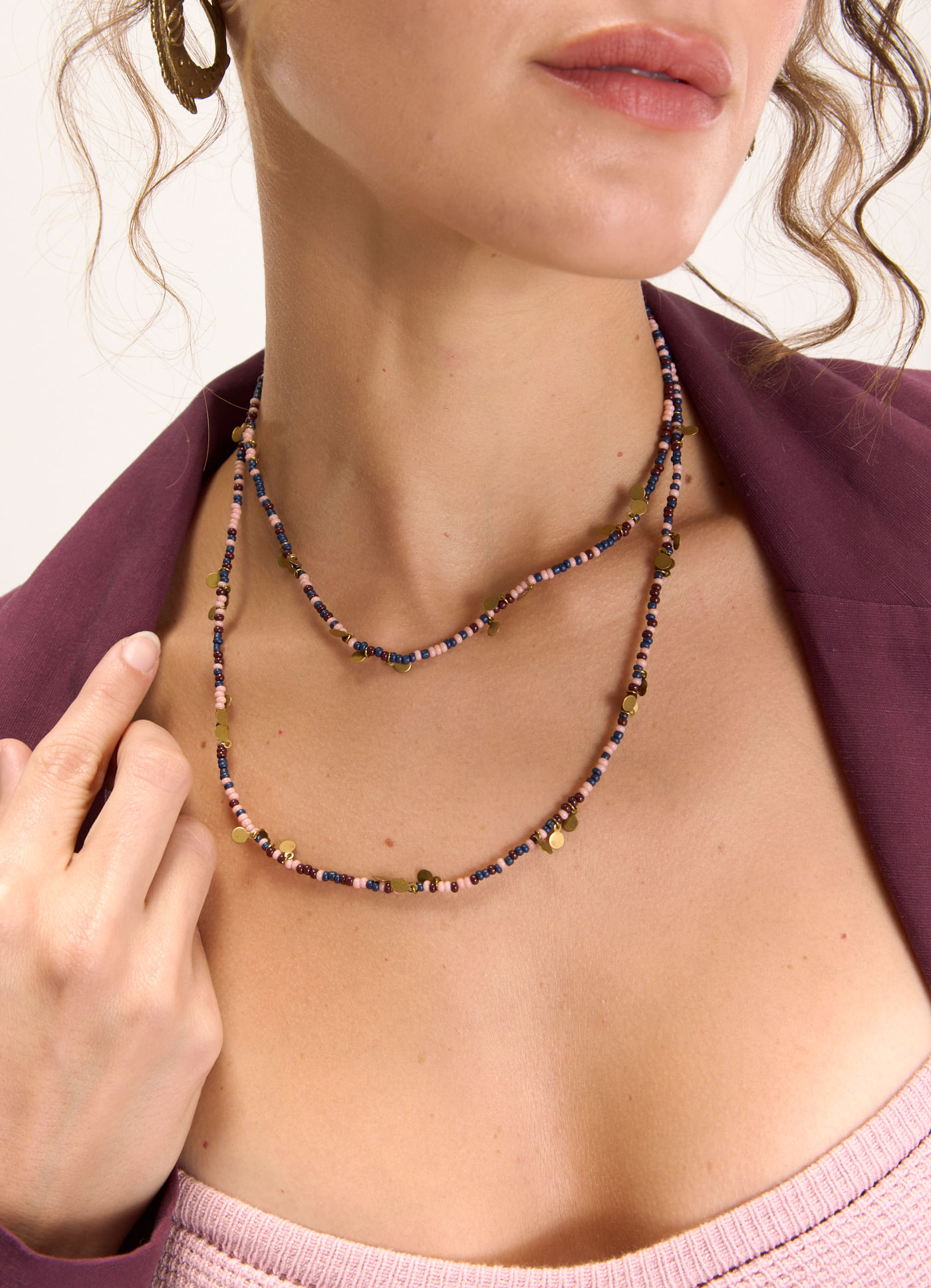 Colar miçangas medalhas