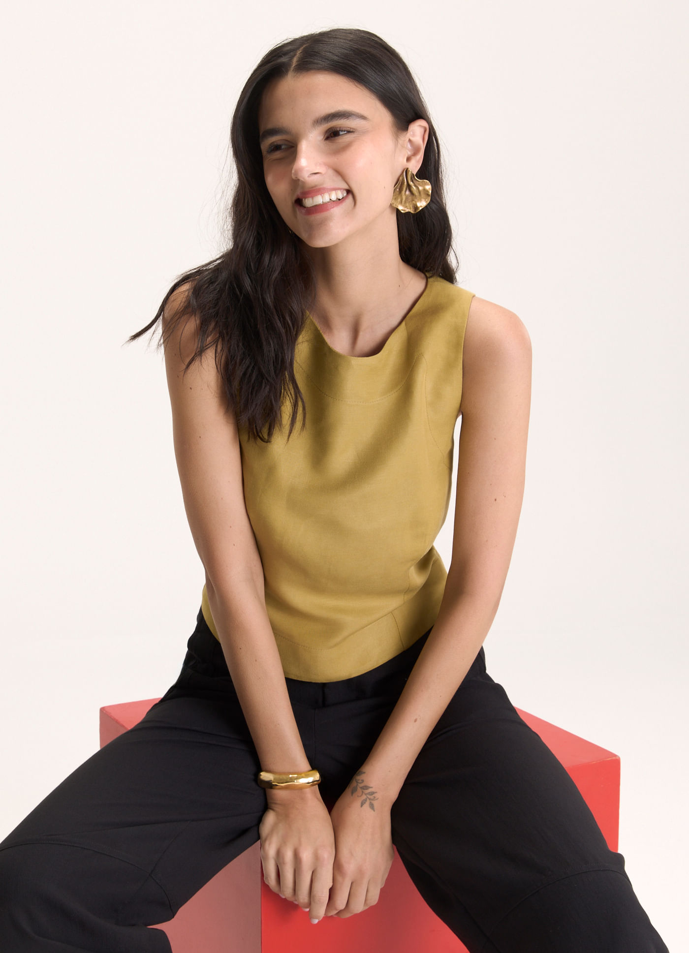 Blusa linho cambraia caqui