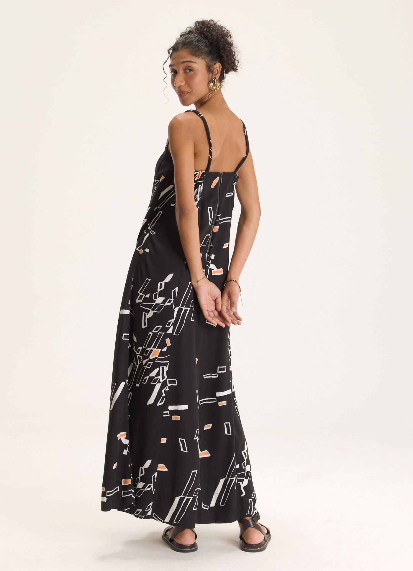 Vestido est fragmentos