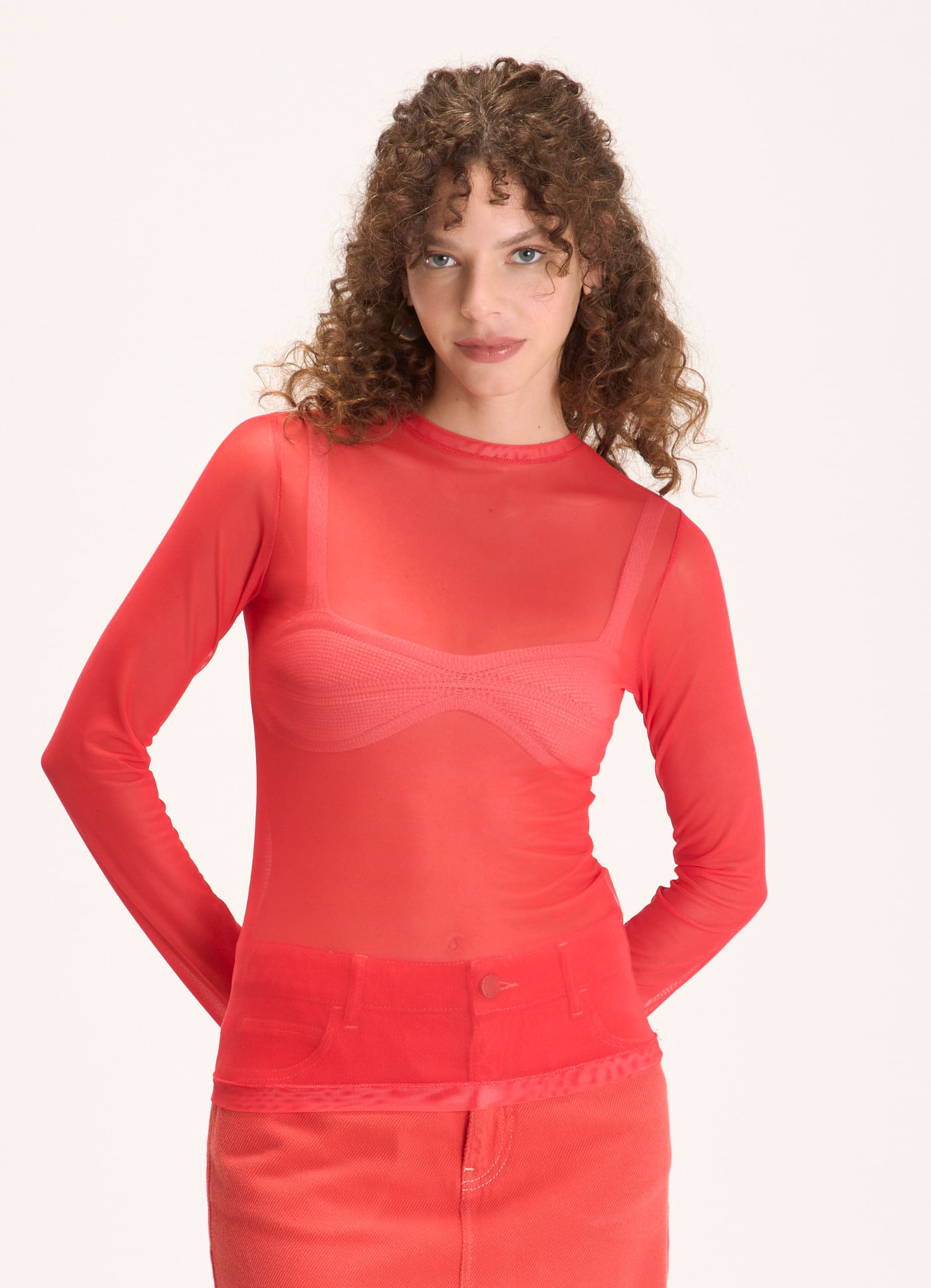Blusa manga longa tule lab vermelho