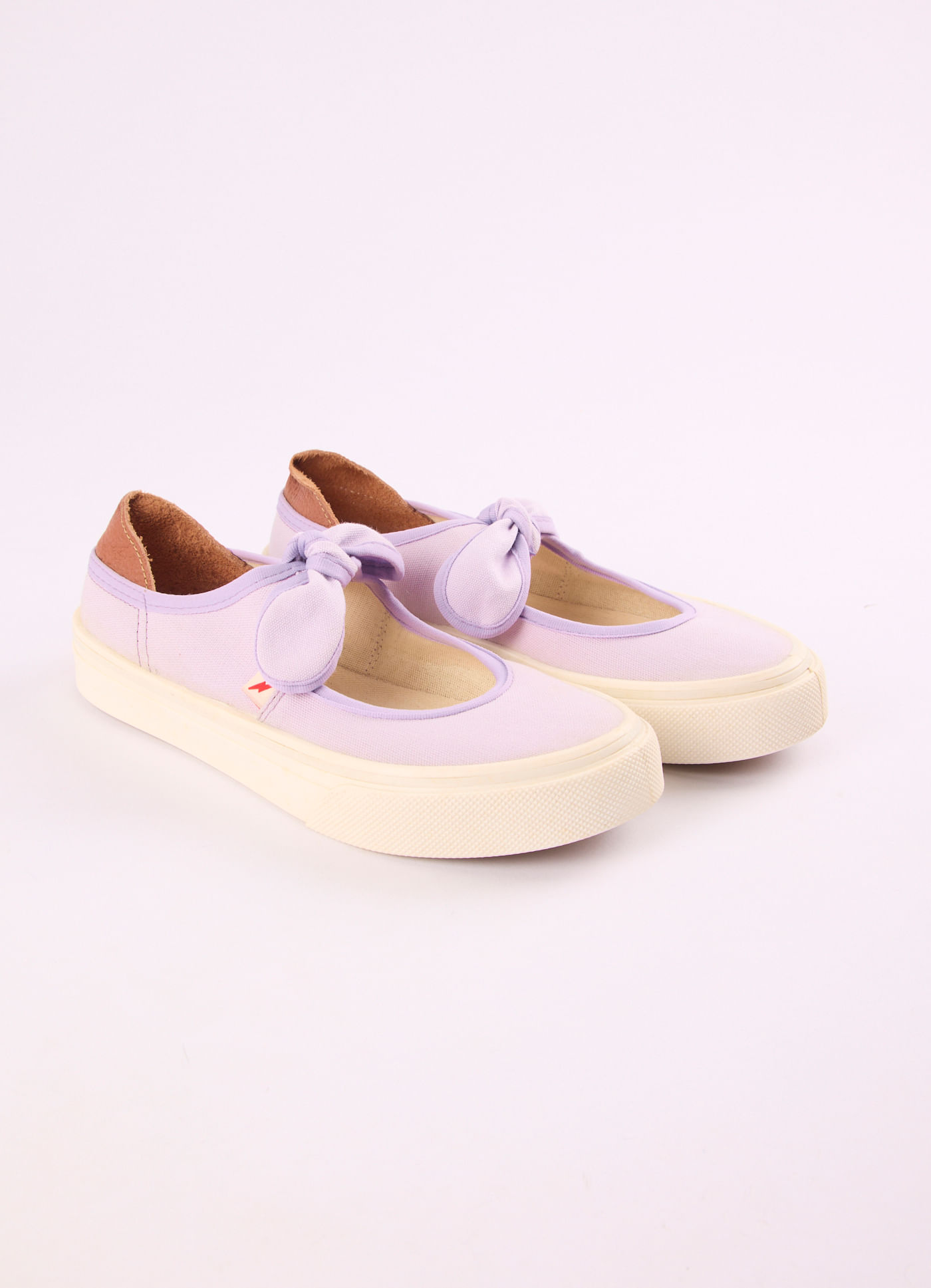 Tênis nozinho lilás