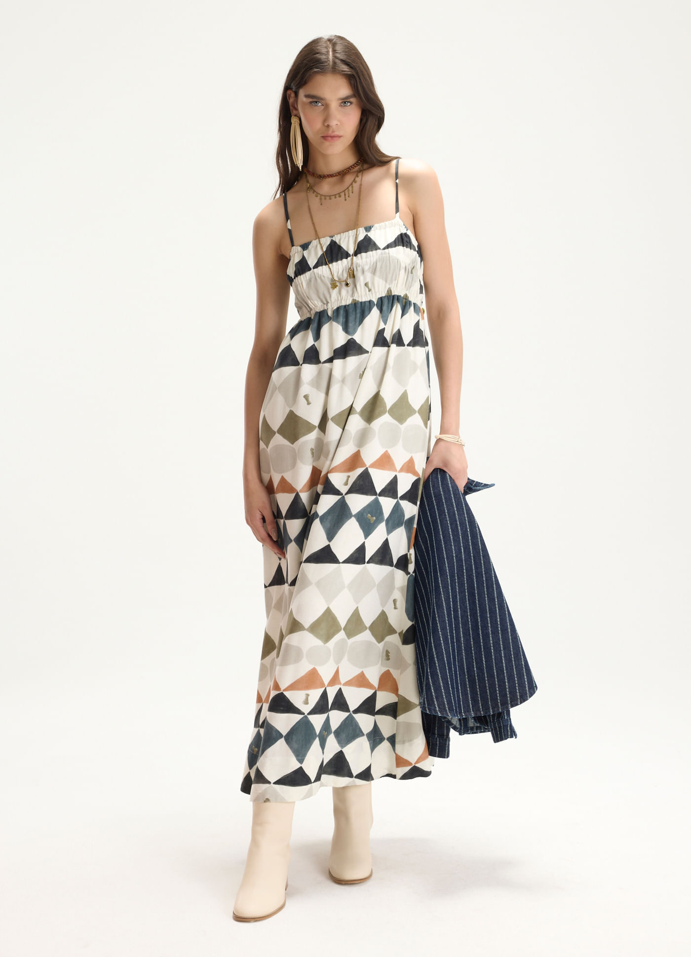 Vestido alça estampado xeque-mate