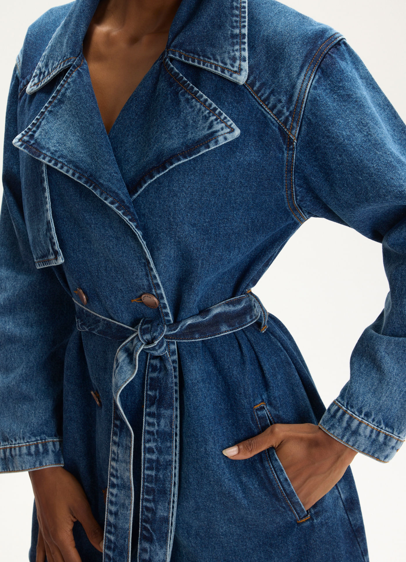 Trench coat stone jeans