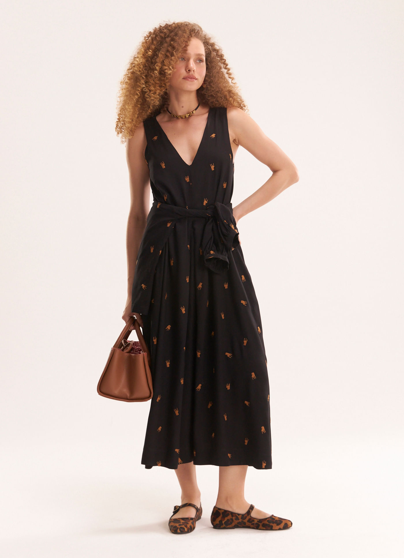 Vestido viscose bordado cadeirinhas