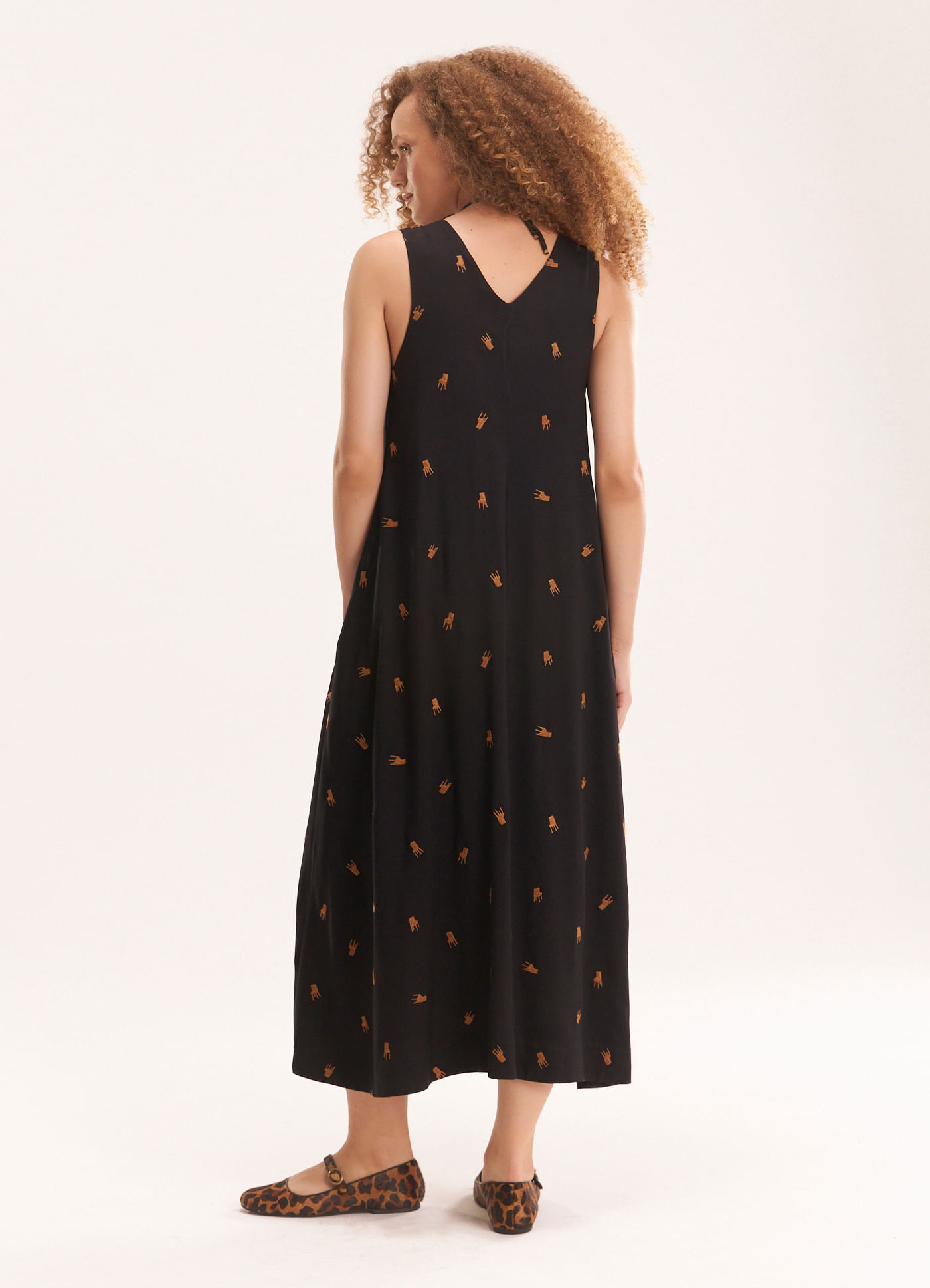 Vestido viscose bordado cadeirinhas