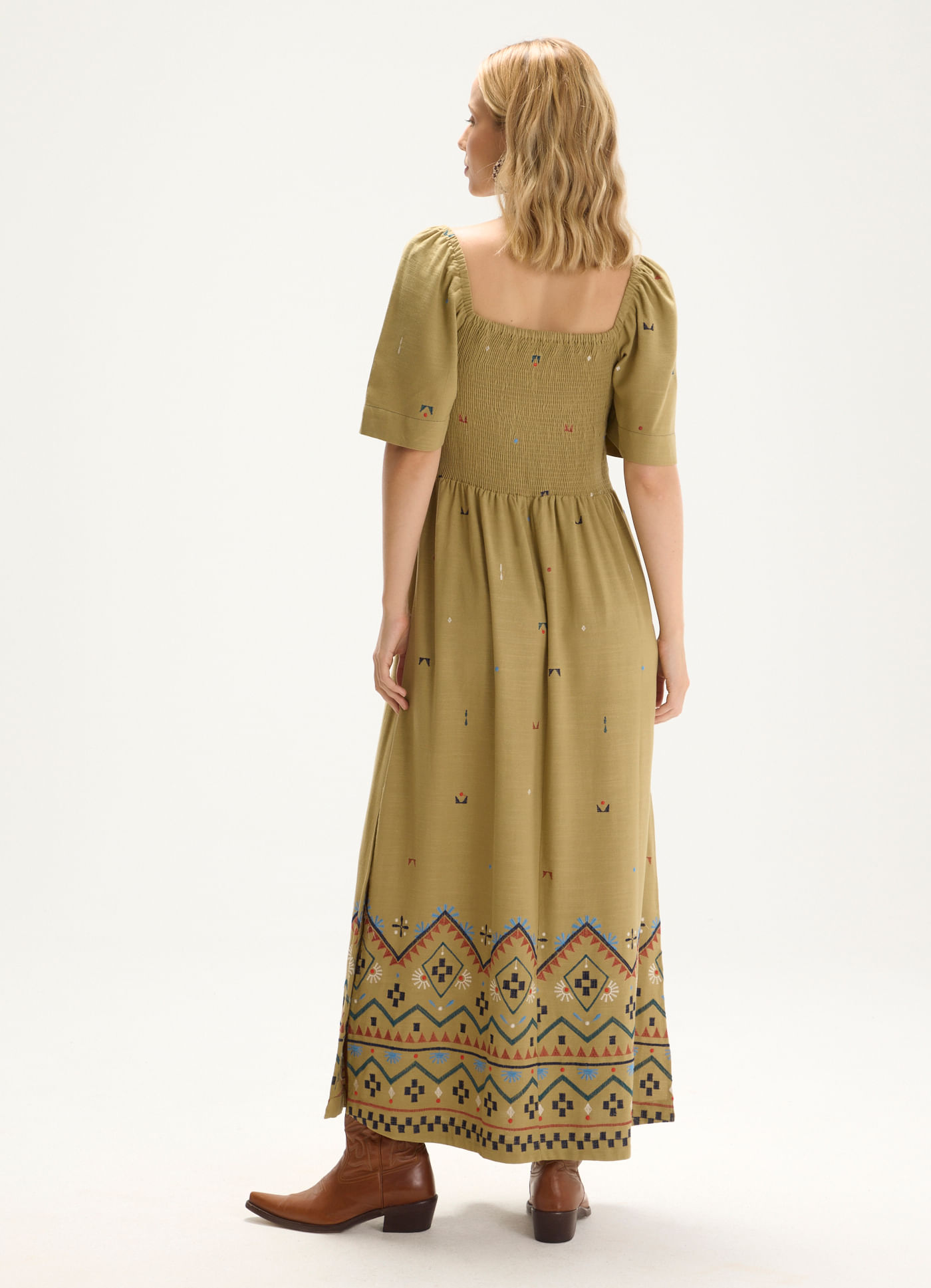 Vestido mg linho bordado boho
