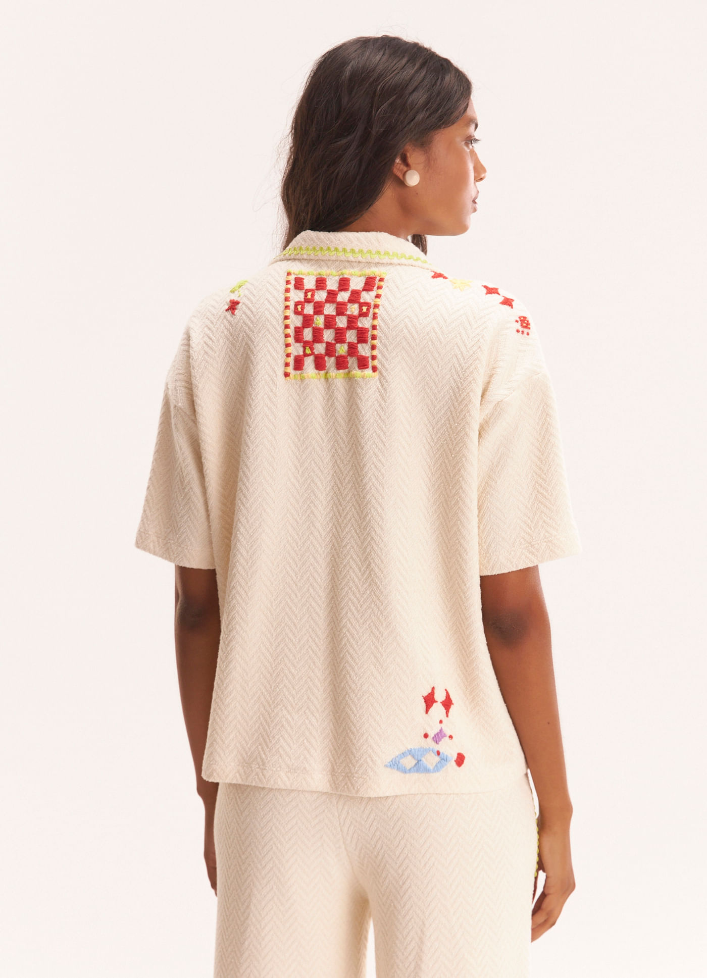 Camisa malha bordada jacquard off white