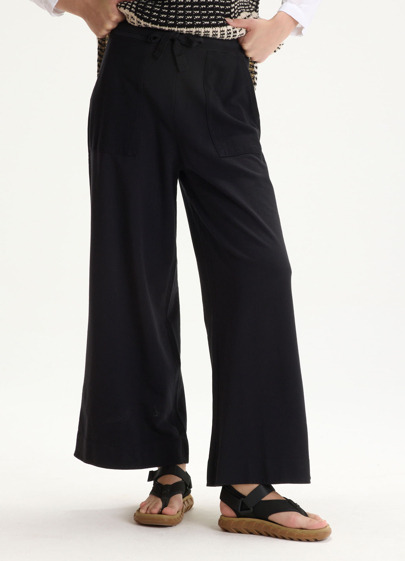 Calca moletinho bolso avesso preto