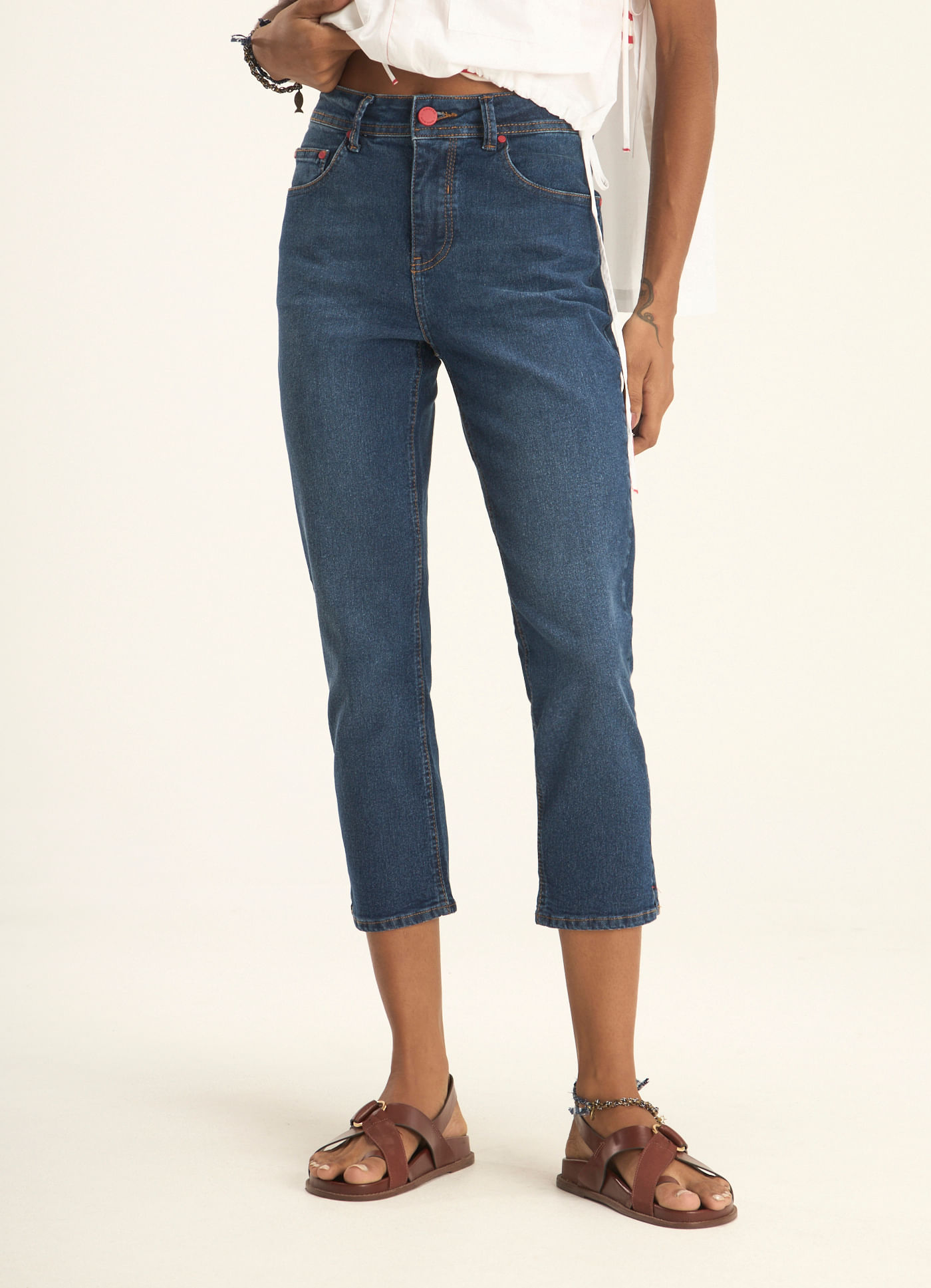 Calca jeans a capri jeans