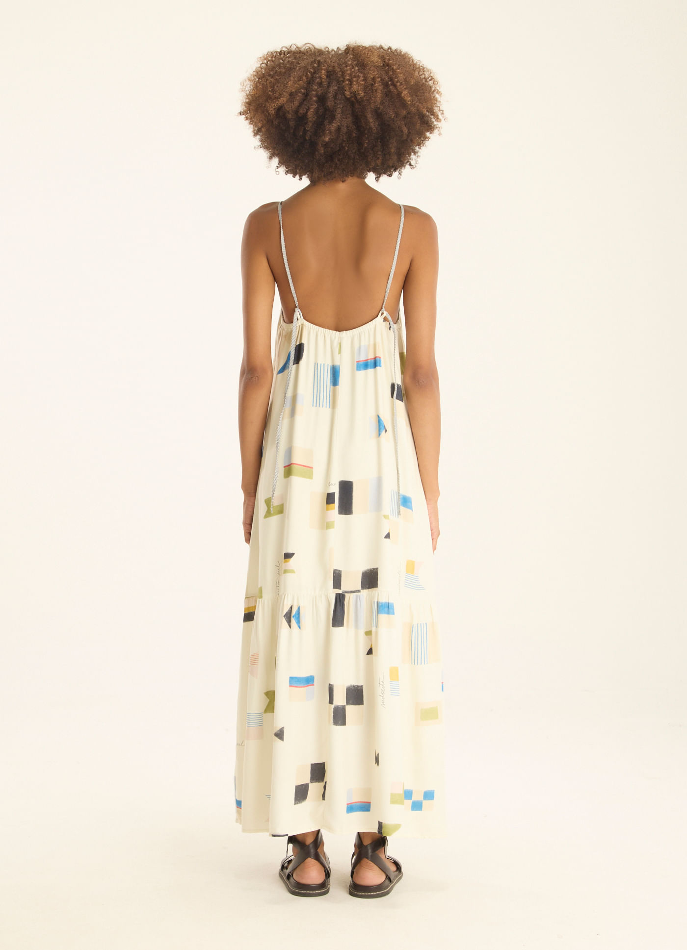 Vestido alcinha est bandeirolas