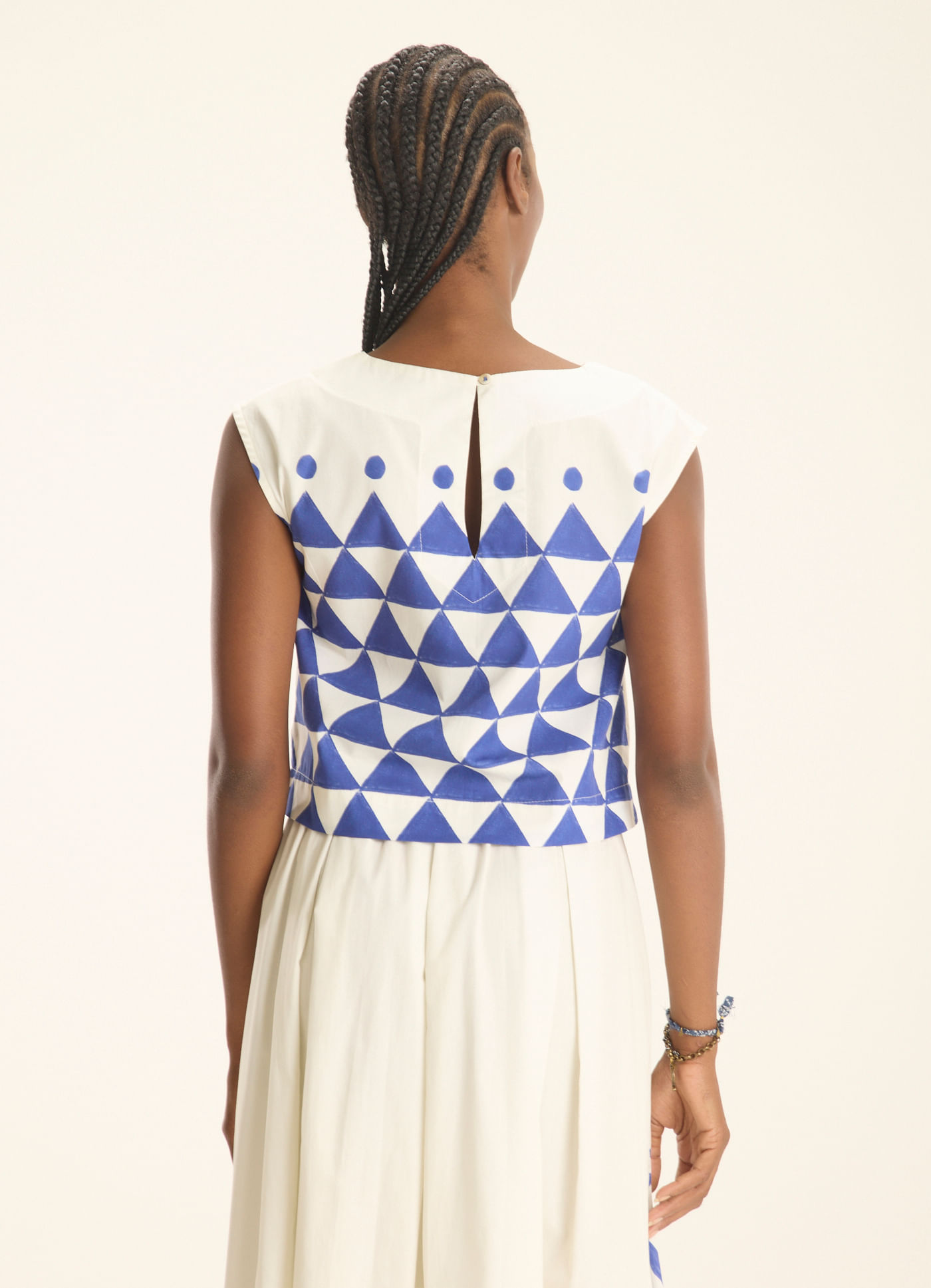 Blusa estampada além mar