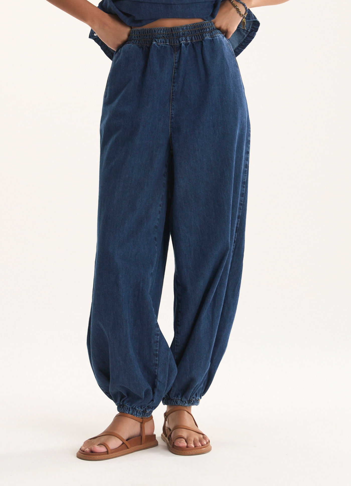 Calca jeans a balloon jeans