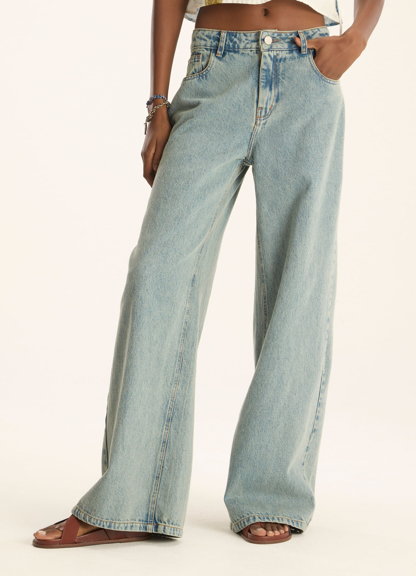 Calça wide leg dirty jeans