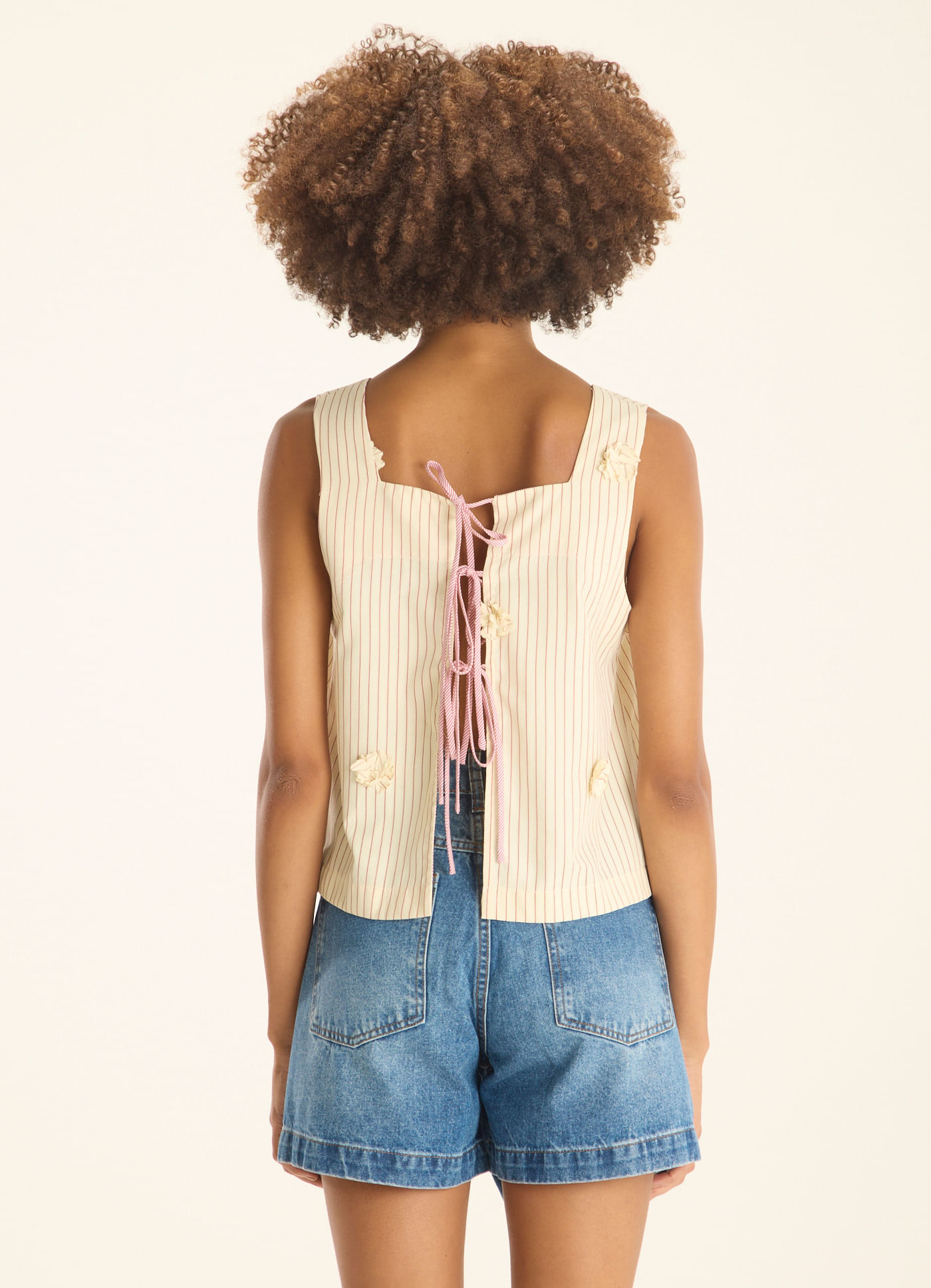 Blusa bordada floral náutico