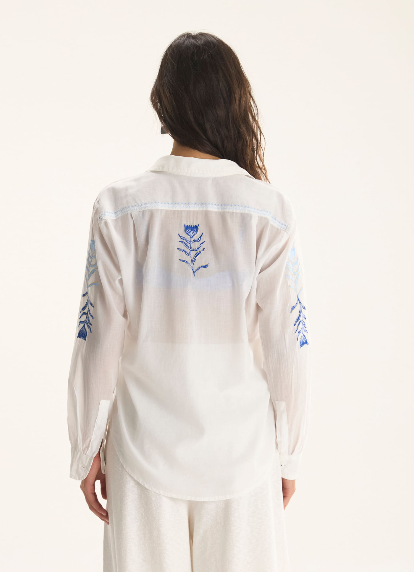Camisa voil bordado barracuda