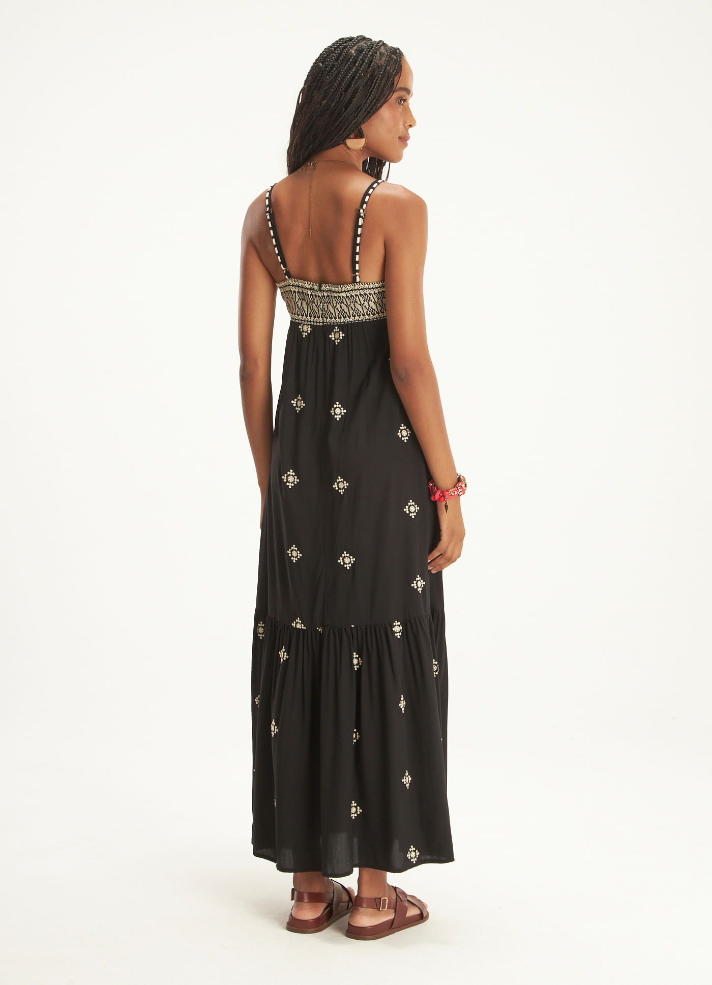 Vestido longo bordado bússola