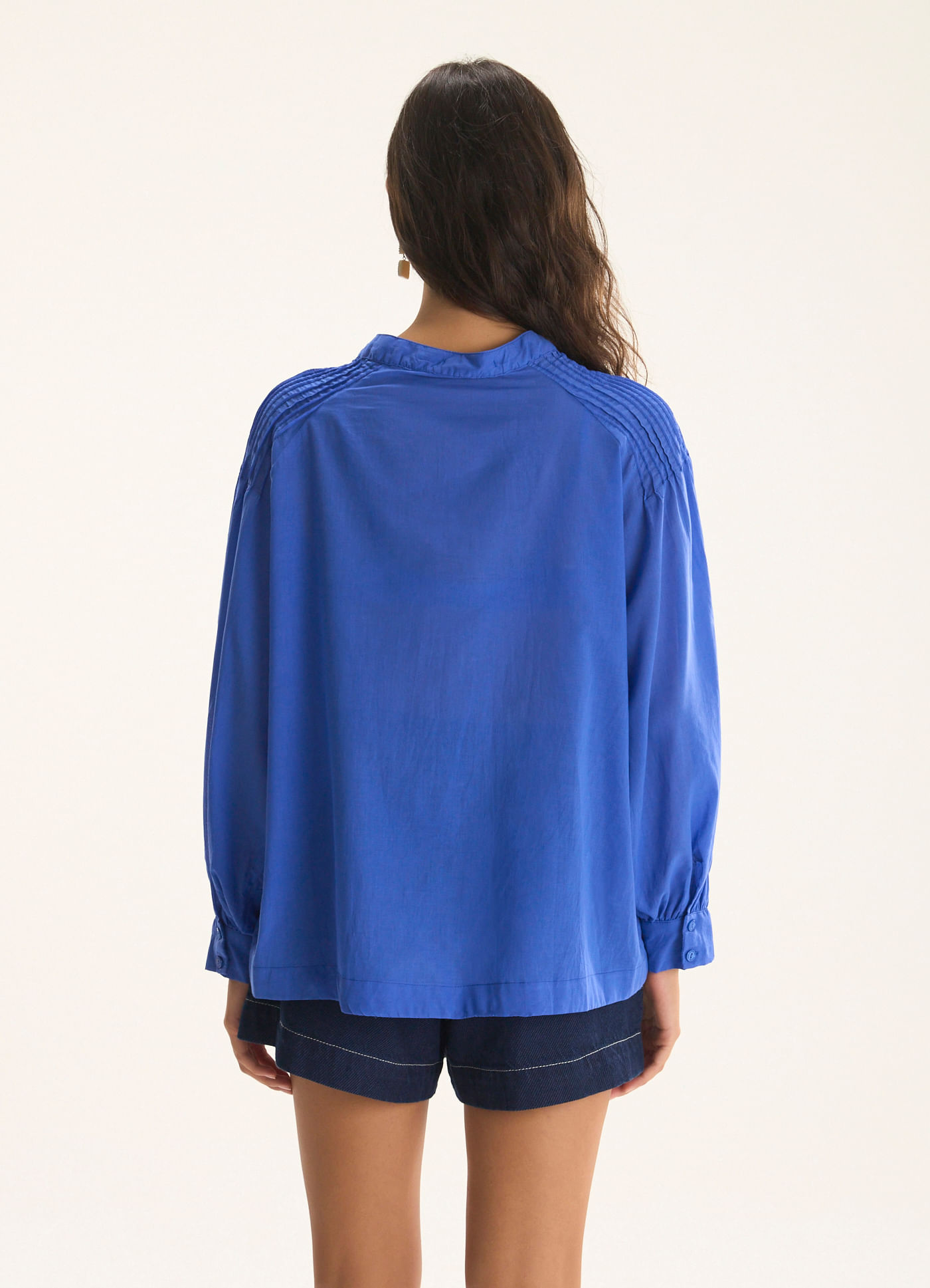 Camisa nervuras voil liso azul escuro