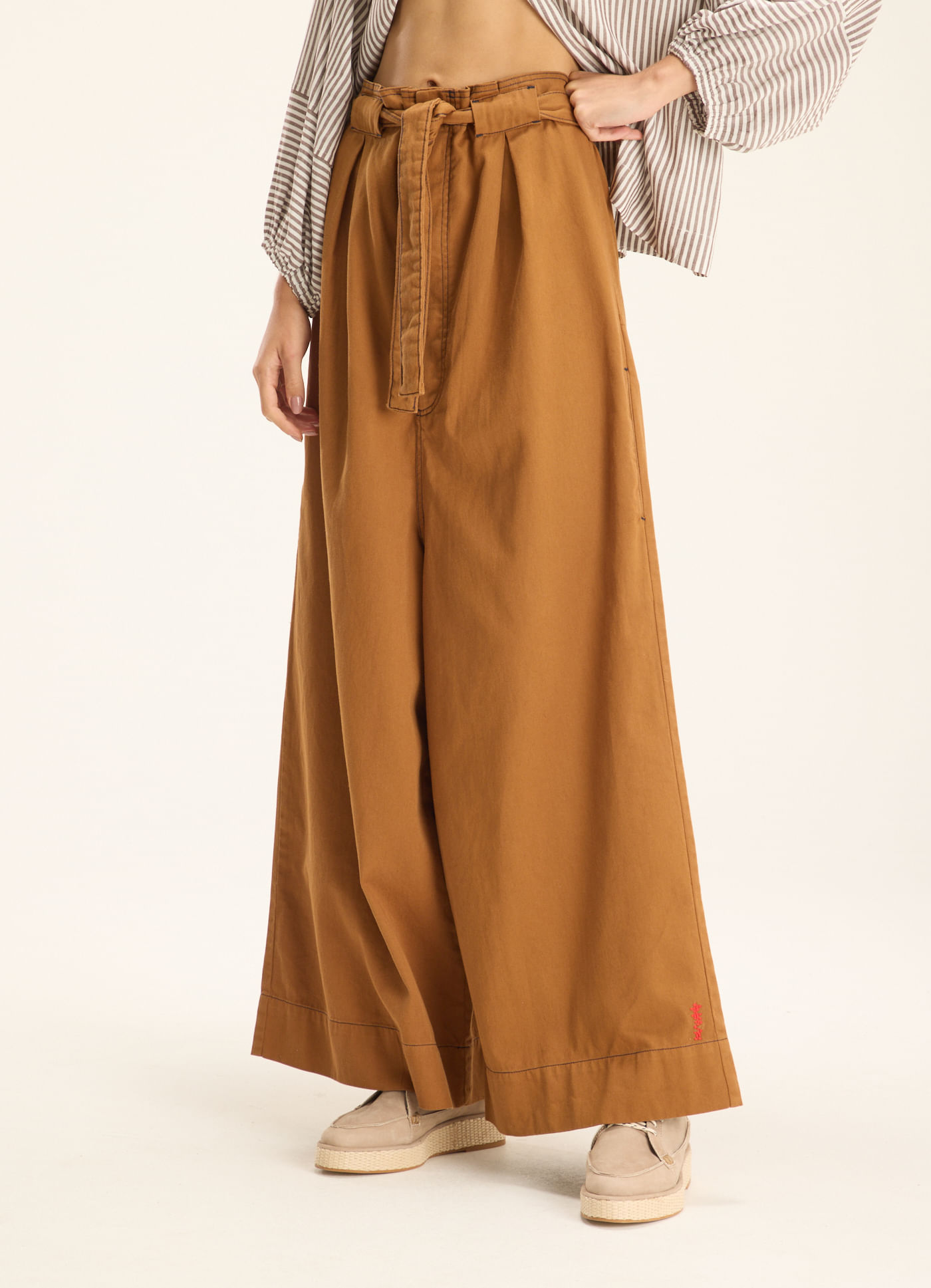Macacao sarja vida maritima marrom