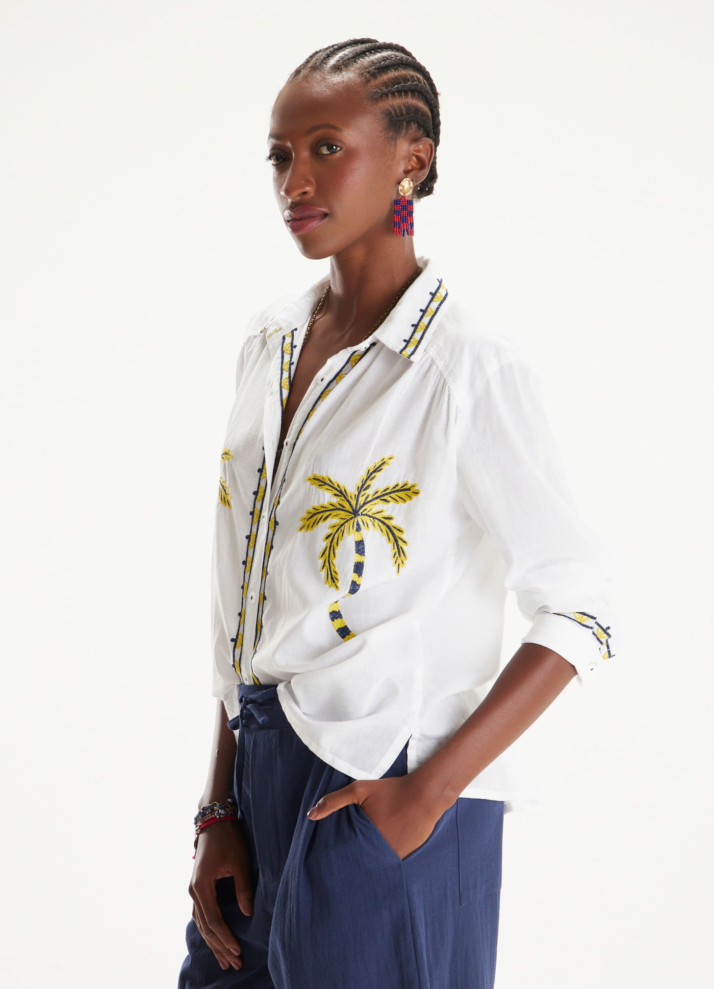 Camisa voil bordado coqueiros branco