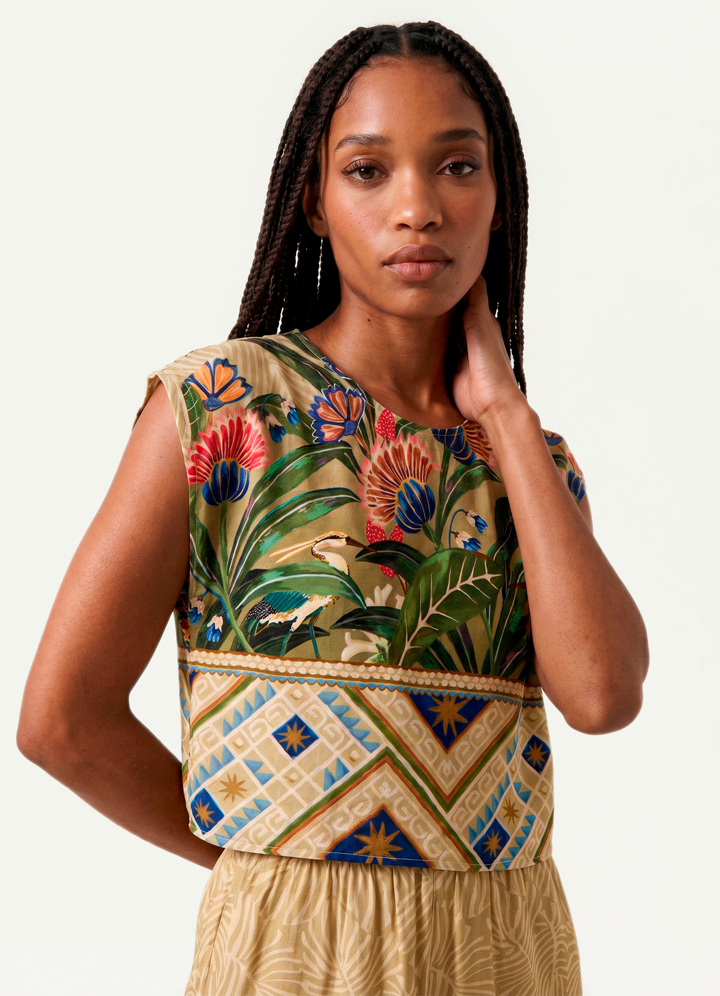 Blusa t shirt est preciosa